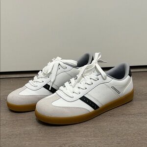 Skechers White and Black Sneakers with Tan Sole